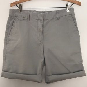 Gap Boyfriend roll-up khaki shorts